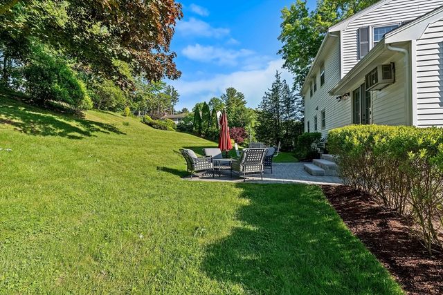 17 Old Wood Road, Framingham, MA 01701