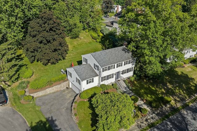 17 Old Wood Road, Framingham, MA 01701