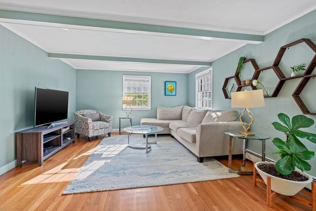 17 Old Wood Road, Framingham, MA 01701
