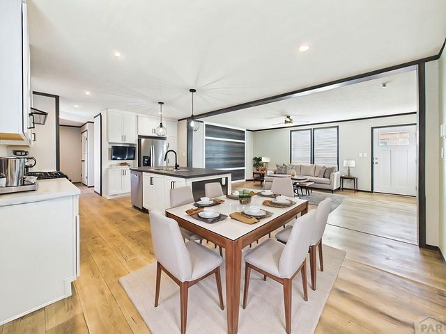 273 E Don Dr, Pueblo, CO 81007