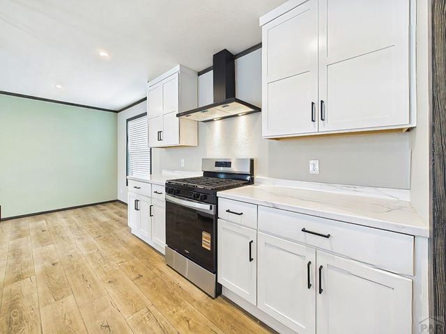 273 E Don Dr, Pueblo, CO 81007