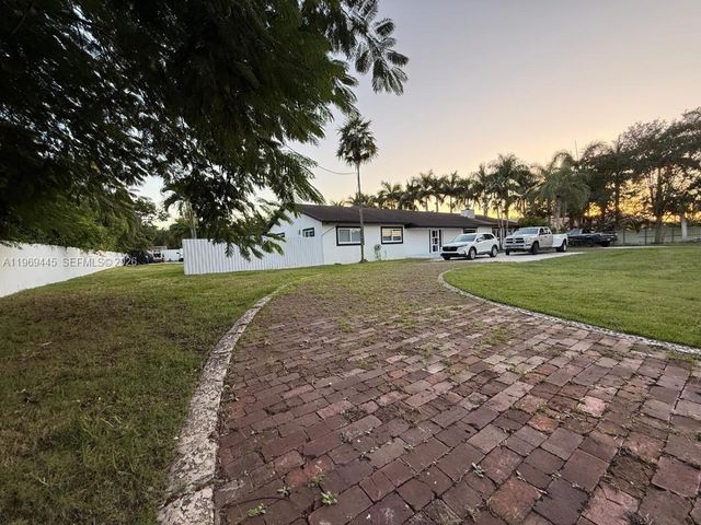 15750 SW 216th Street, Miami, FL 33170