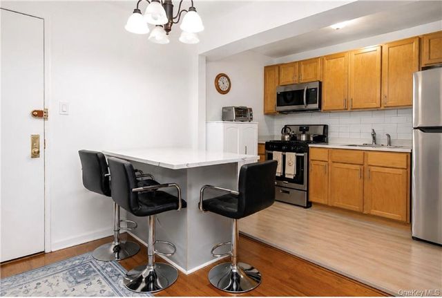 84-39 153rd Avenue 6B, Howard Beach, NY 11414