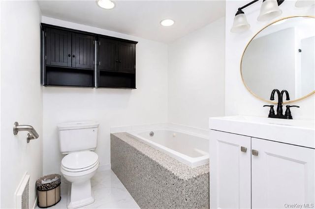 84-39 153rd Avenue 6B, Howard Beach, NY 11414