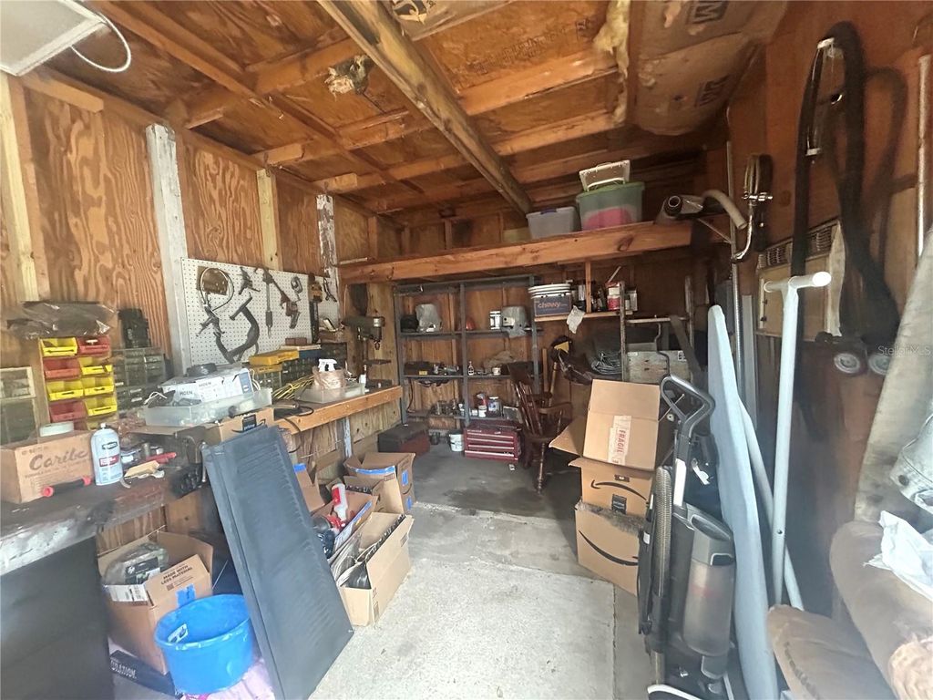 Image 16 of property listing at 2628 45TH AVENUE W, Bradenton, FL 34207