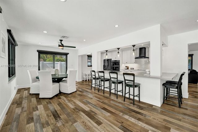 915 NW 7th St, Dania Beach, FL 33004