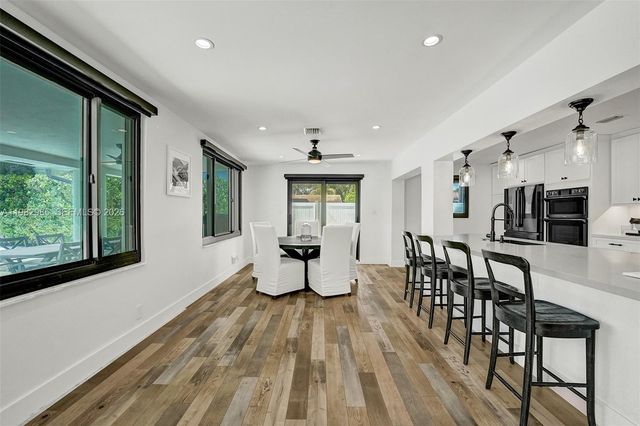 915 NW 7th St, Dania Beach, FL 33004