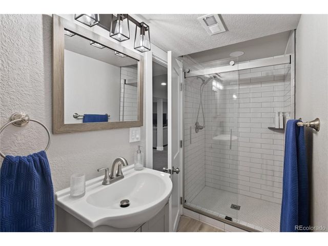 6000 W 8th Ave, Denver, CO 80214
