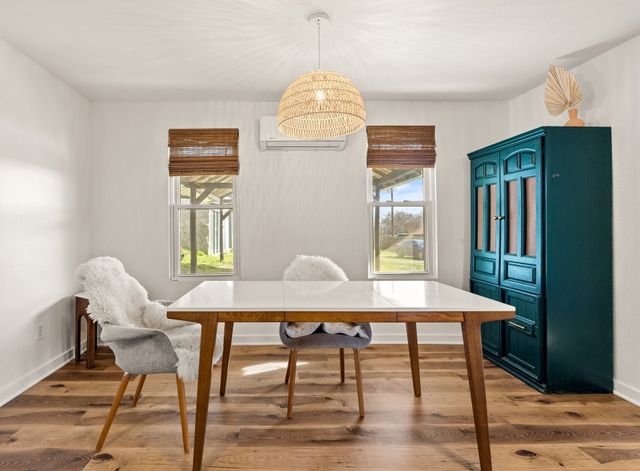 1550 S Stewart Street, Azle, TX 76020