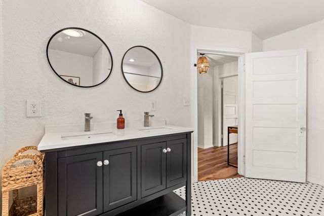 1550 S Stewart Street, Azle, TX 76020