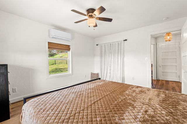 1550 S Stewart Street, Azle, TX 76020