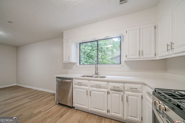 5115 Carole Place SW, Stone Mountain, GA 30087