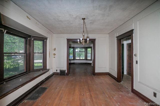 153 Beresford Street, Highland Park, MI 48203