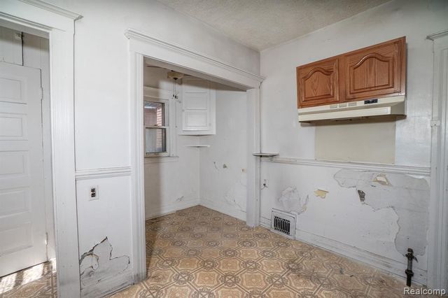 153 Beresford Street, Highland Park, MI 48203