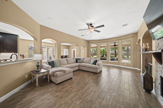 3942 Lake Star Drive, League City, TX 77573