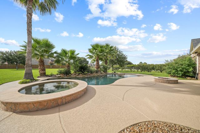 3942 Lake Star Drive, League City, TX 77573