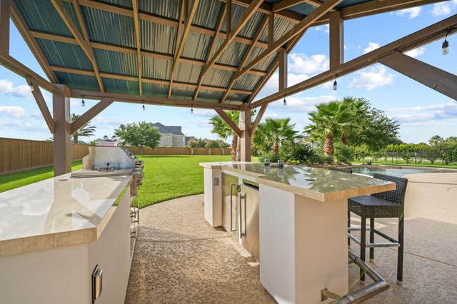 3942 Lake Star Drive, League City, TX 77573