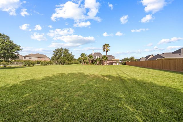 3942 Lake Star Drive, League City, TX 77573