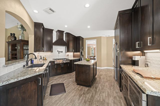 3942 Lake Star Drive, League City, TX 77573