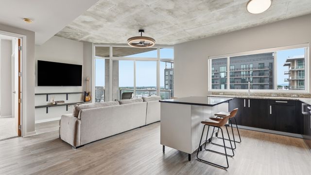 600 12th Ave S Apt 1714, Nashville, TN 37203