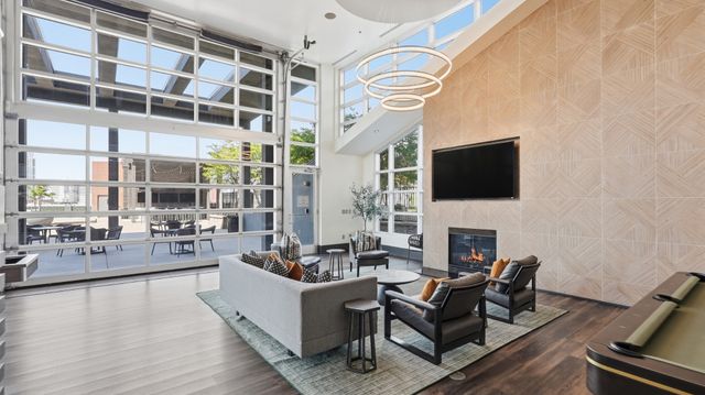 600 12th Ave S Apt 1714, Nashville, TN 37203