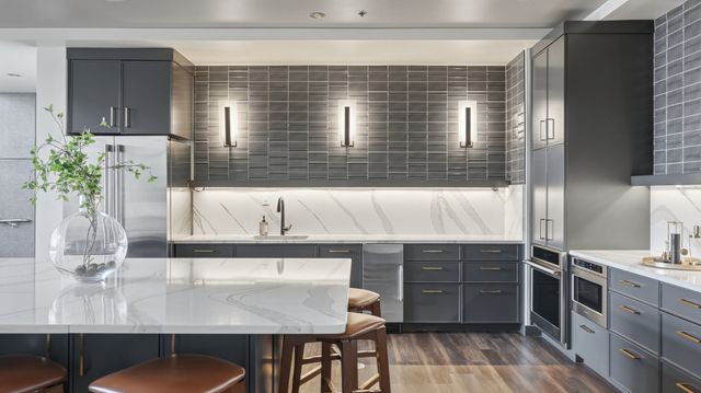 600 12th Ave S Apt 1714, Nashville, TN 37203