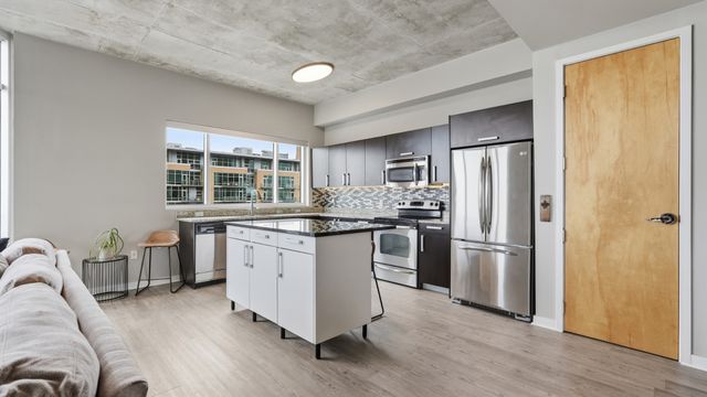 600 12th Ave S Apt 1714, Nashville, TN 37203