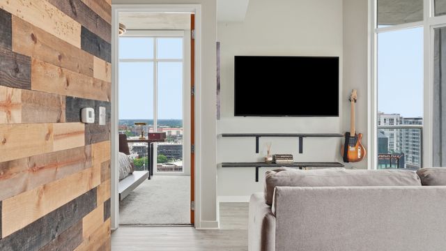 600 12th Ave S Apt 1714, Nashville, TN 37203