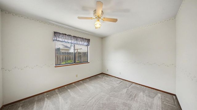 2701 Twin Oak Ln, Modesto, CA 95355