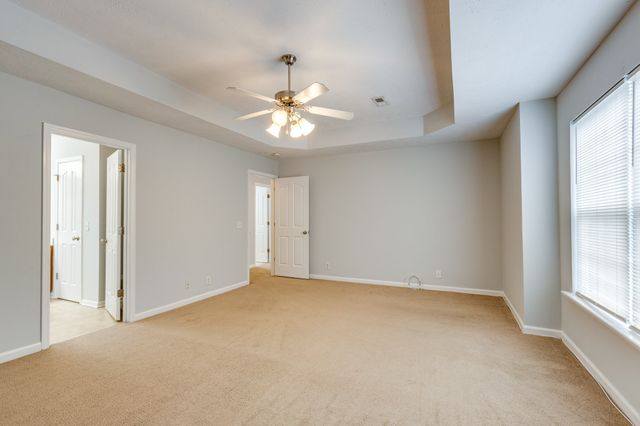 1033 Cheryl Ln, La Vergne, TN 37086