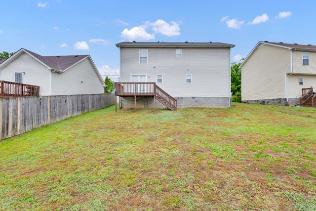 1033 Cheryl Ln, La Vergne, TN 37086