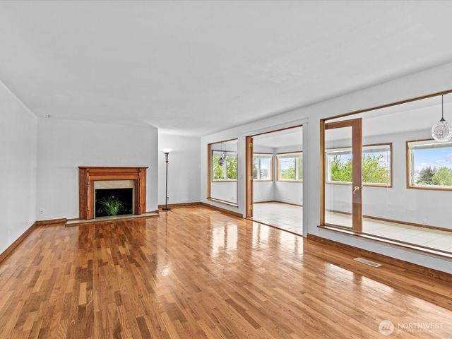 14445 5th Avenue S, Burien, WA 98168