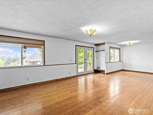 14445 5th Avenue S, Burien, WA 98168