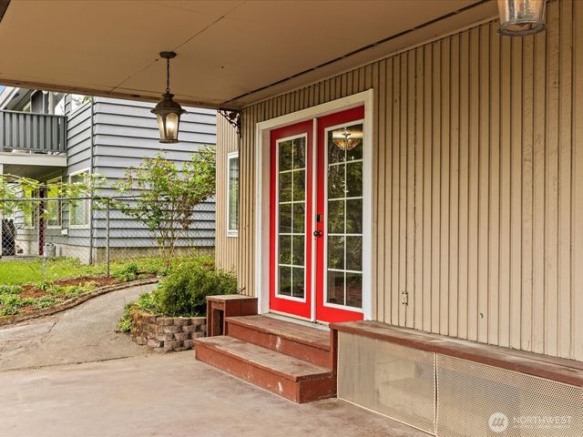 14445 5th Avenue S, Burien, WA 98168