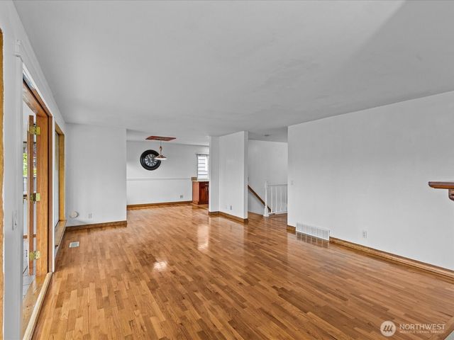 14445 5th Avenue S, Burien, WA 98168