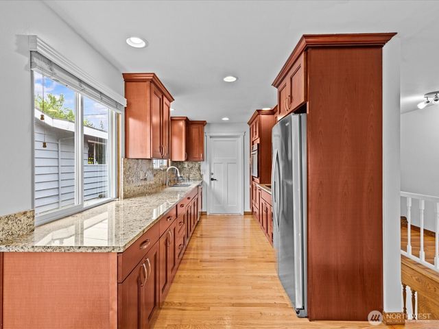 14445 5th Avenue S, Burien, WA 98168