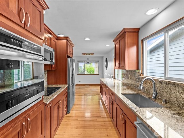 14445 5th Avenue S, Burien, WA 98168