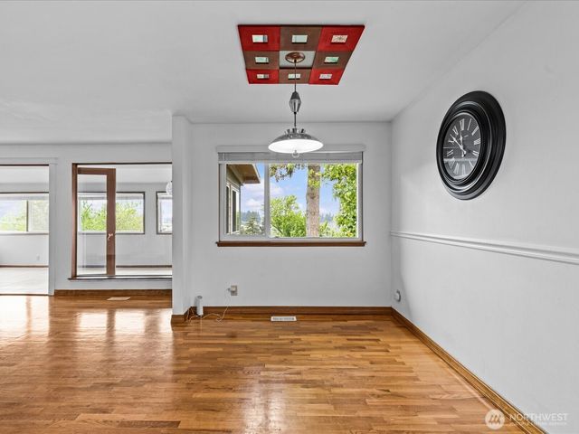 14445 5th Avenue S, Burien, WA 98168