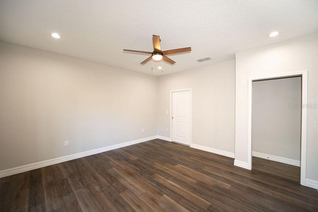 2390 9TH AVENUE, Deland, FL 32724