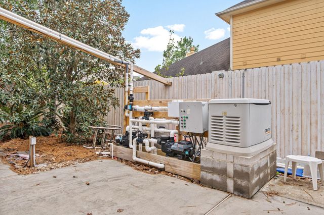 627 Chisos Trail, Spring, TX 77388