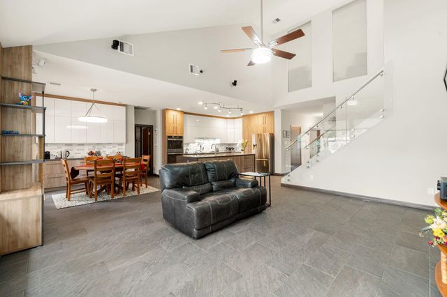 627 Chisos Trail, Spring, TX 77388