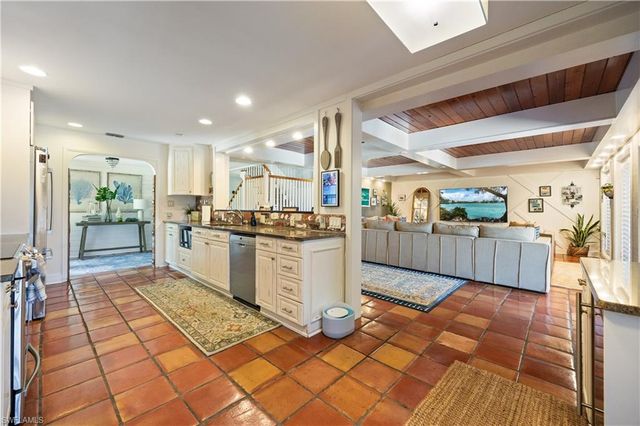 2430 McGregor BLVD, Fort Myers, FL 33901