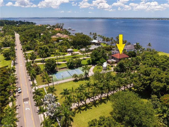 2430 McGregor BLVD, Fort Myers, FL 33901
