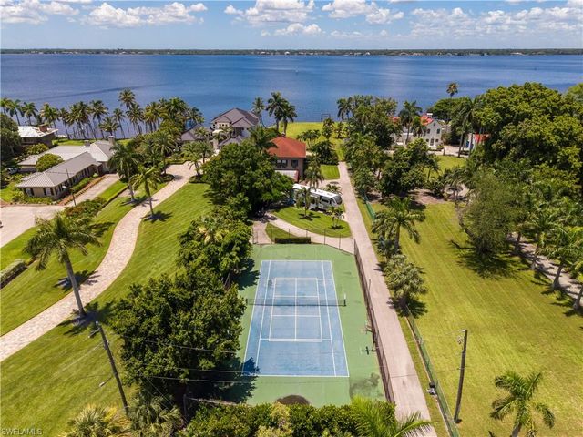 2430 McGregor BLVD, Fort Myers, FL 33901