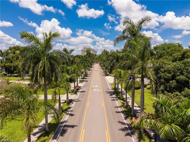 2430 McGregor BLVD, Fort Myers, FL 33901
