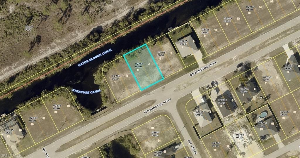 417 Wilmington PKWY, CAPE CORAL, FL 33993 — exterior