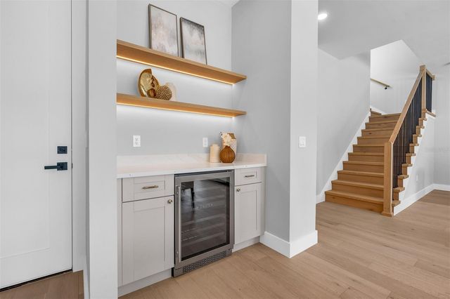 2422 MUSSELWHITE AVENUE, Orlando, FL 32804