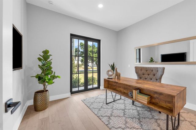 2422 MUSSELWHITE AVENUE, Orlando, FL 32804