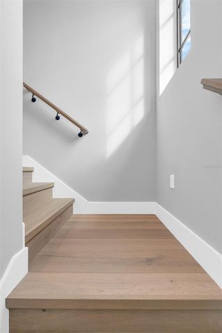 2422 MUSSELWHITE AVENUE, Orlando, FL 32804