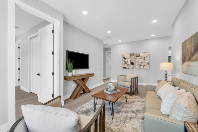 2422 MUSSELWHITE AVENUE, Orlando, FL 32804